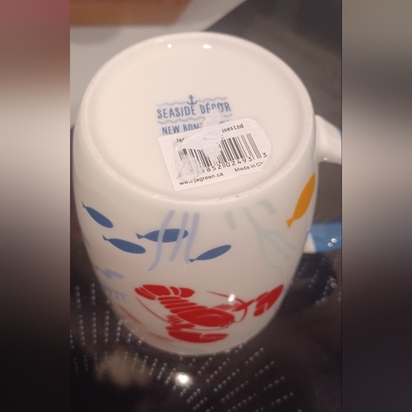Lobster Seaside Fish Nautical Design Ceramic Mug with Blue Handle - Picture 5 of 7